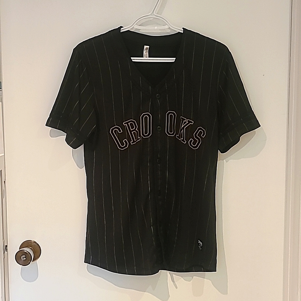 Medium Black and Gold Crooks & Castles Top